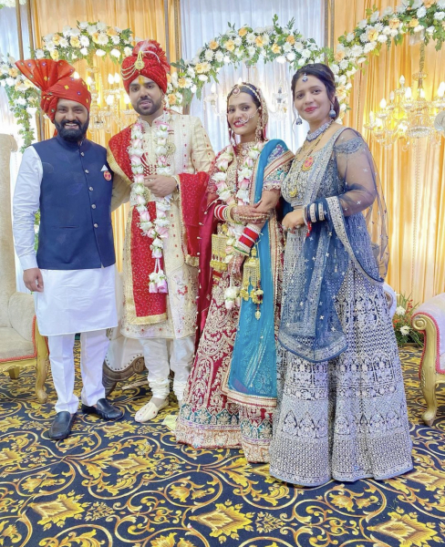 В каких платьях выходят замуж индийские невесты: 30 реальных фото