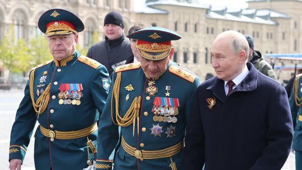 Более девяти тысяч росгвардейцев обеспечили безопасность в День Победы