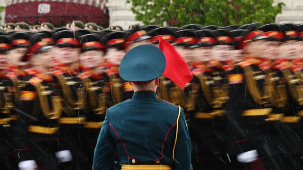 Более девяти тысяч росгвардейцев обеспечили безопасность в День Победы